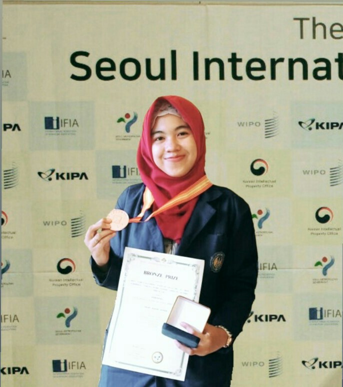Nadiah Salsabilah di  Seoul International Invention Fair 2018